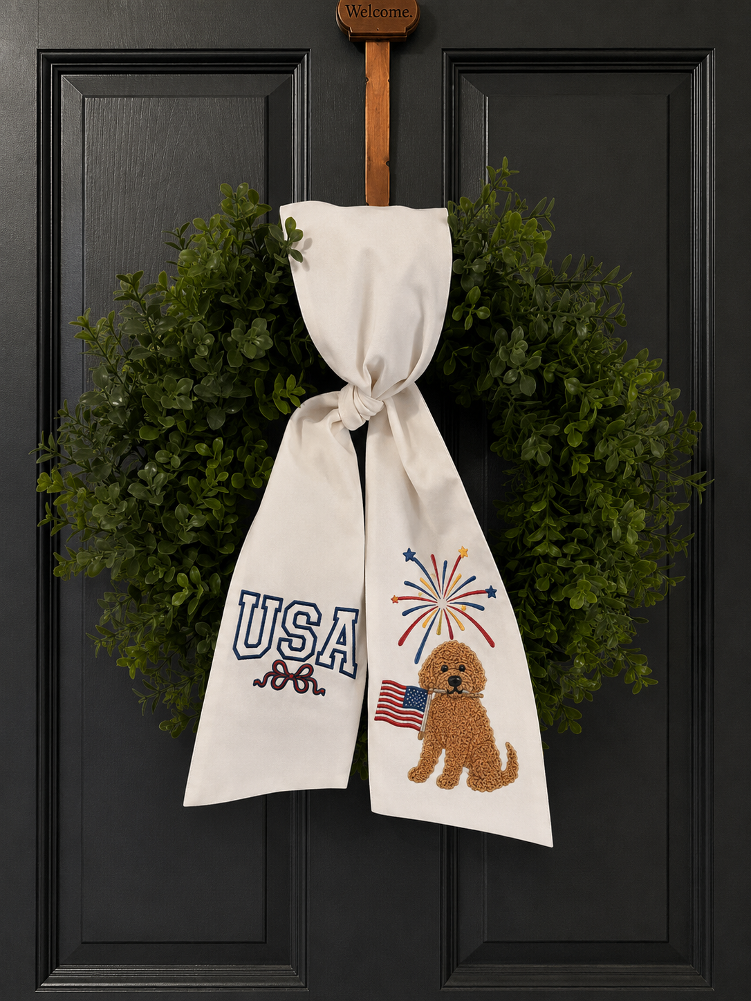 Lab & Fireworks Wreath Sash